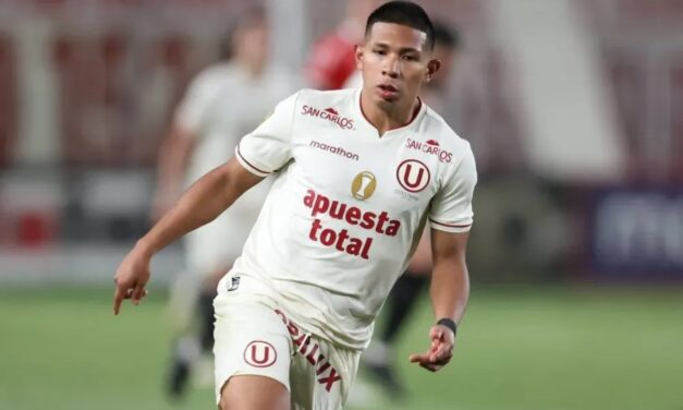 Edison Flores asegura su continuidad en Universitario