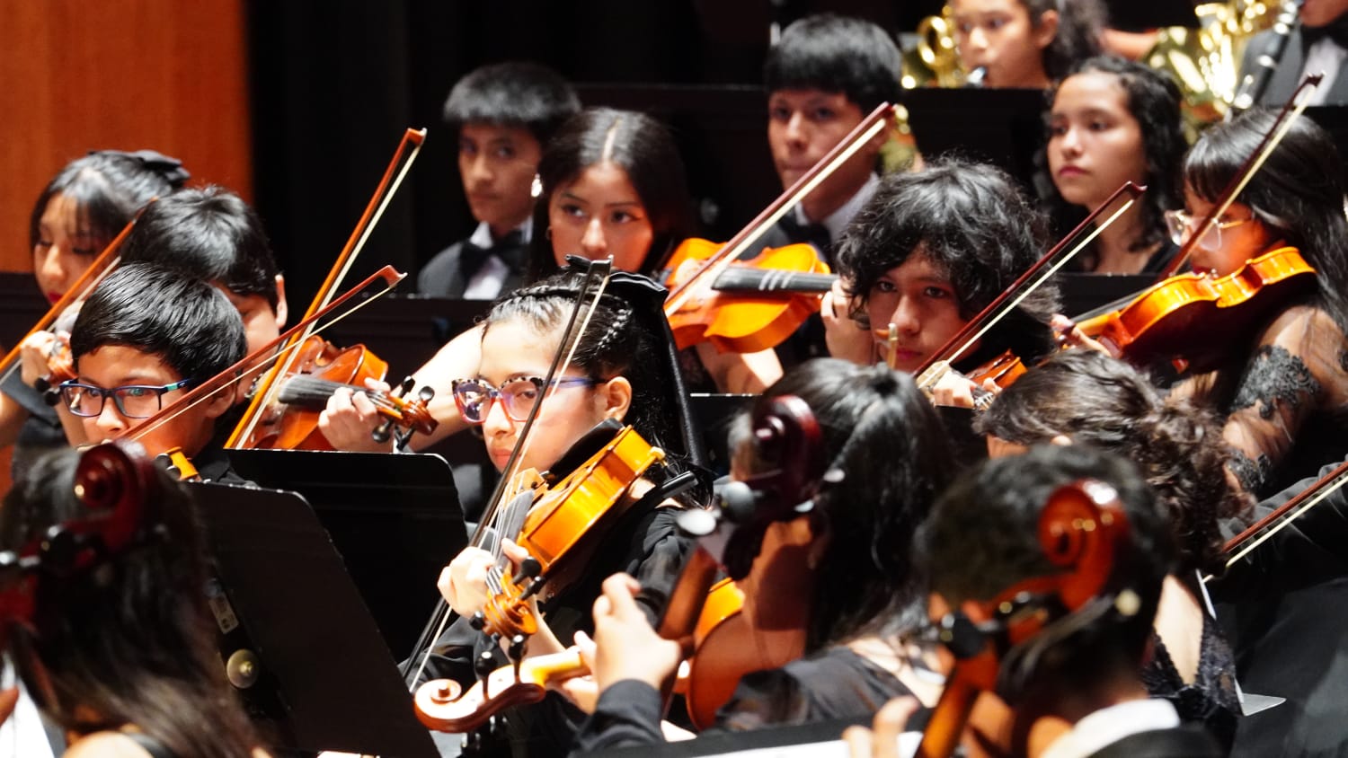 «Siete estrellas»: Sinfonía por el Perú presenta   fascinante producción familiar por Navidad.