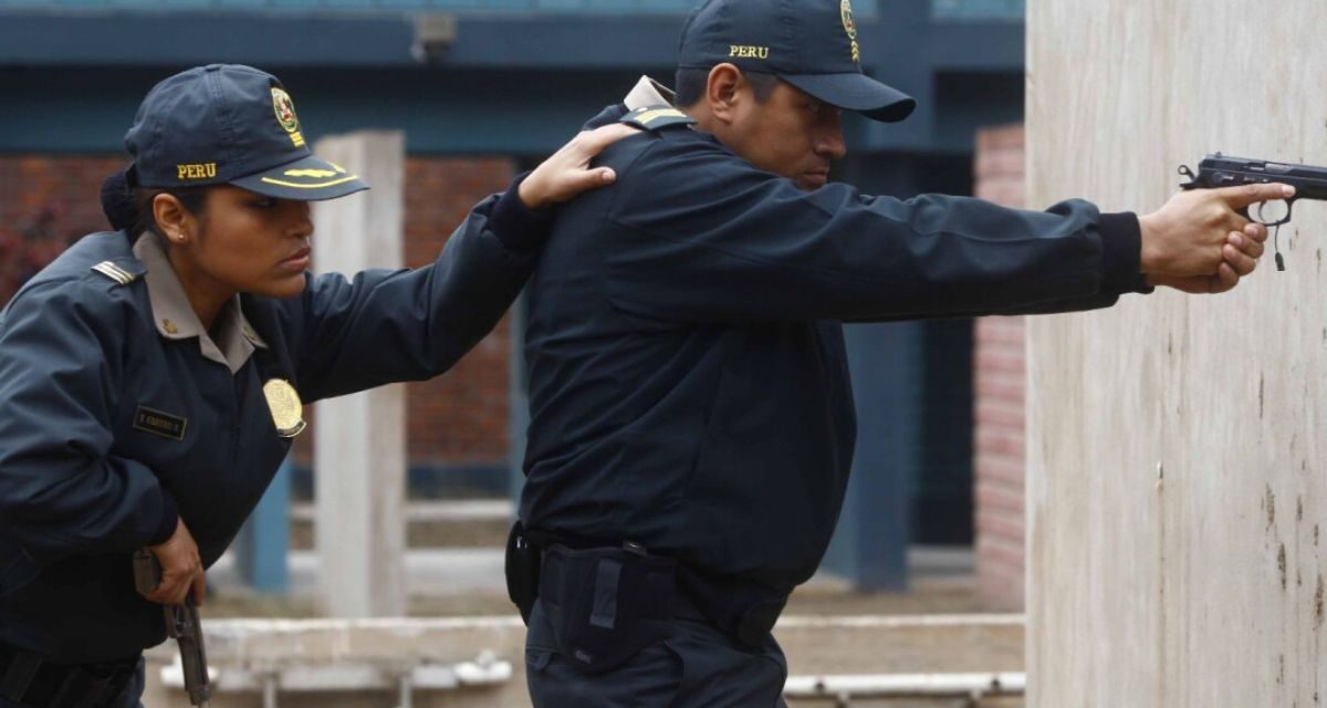 Policías ya no serán detenidos por usar armas en legítima defensa