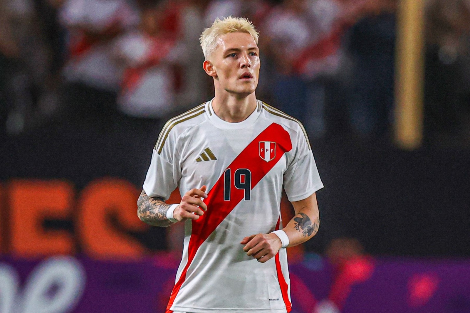 Oliver Sonne sueña con ser capitán de Perú