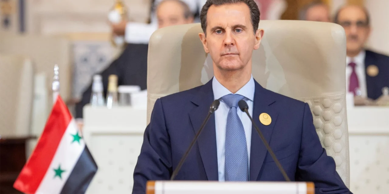 El dictador Bashar al-Assad abandona Siria