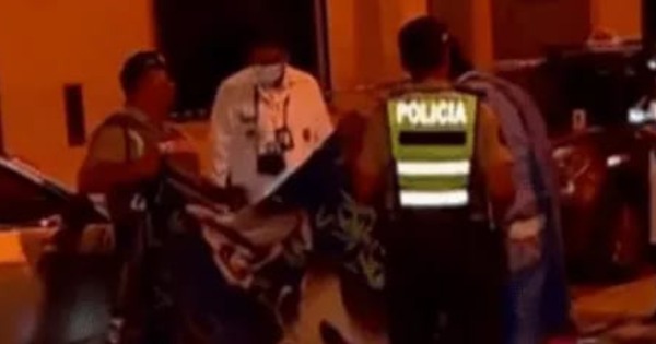 Padre e hijo fueron asesinados en la puerta de su vivienda