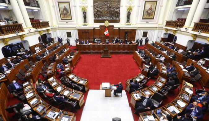 Congreso aprueba Presupuesto 2025 entre largas jornadas y polémicas declaraciones