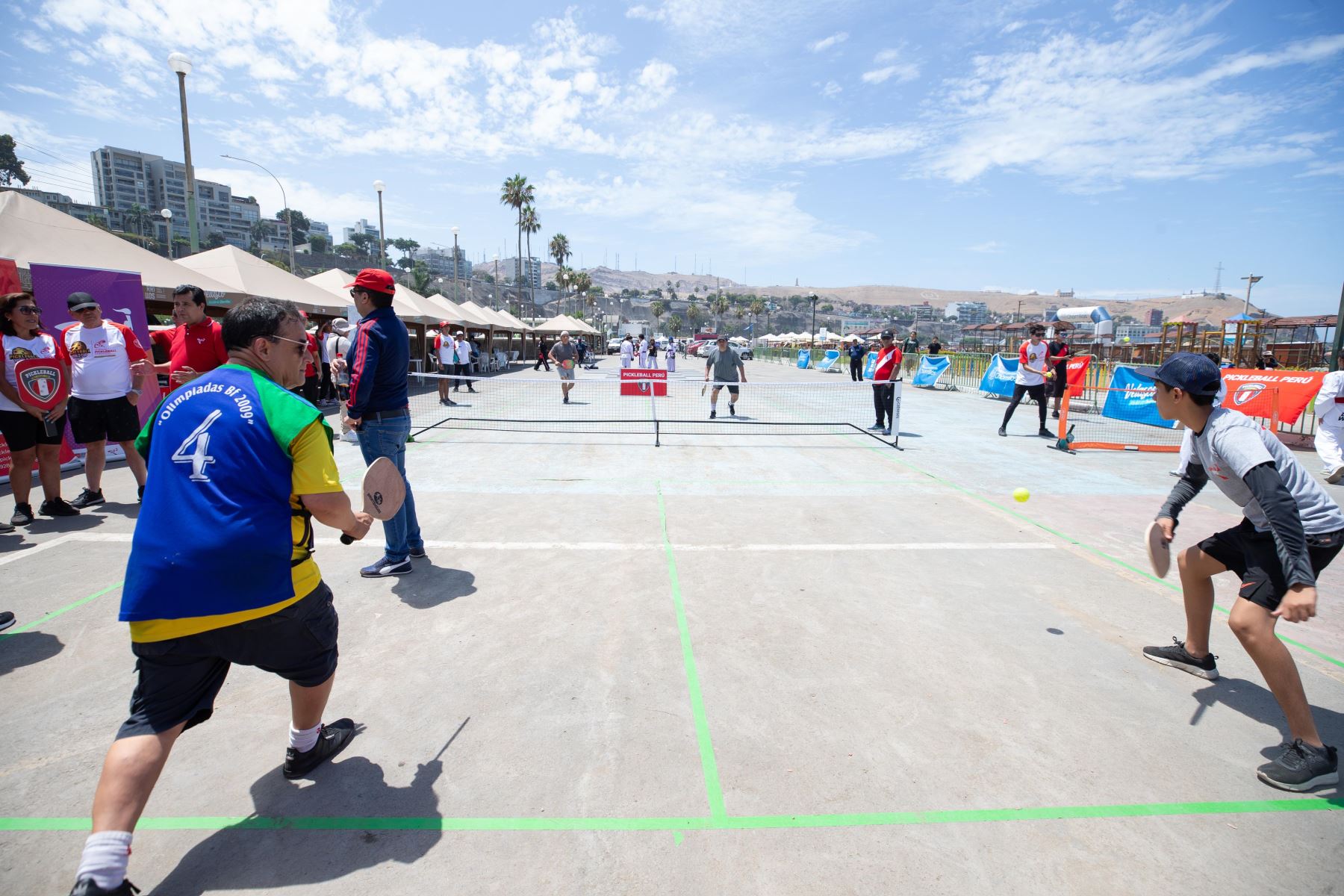 El deporte llega a la playa: IPD inaugura su academia gratuita en Agua Dulce