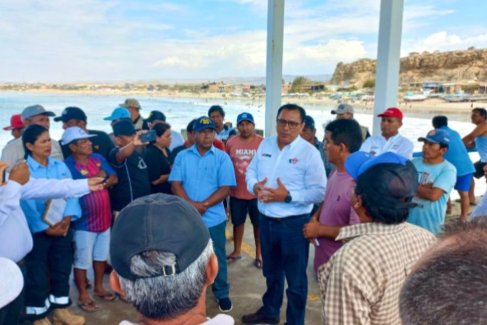 Ministerio de la Producción brindará créditos a pescadores afectados por fuertes oleajes
