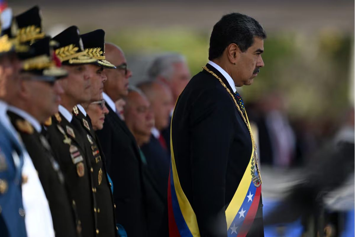 Dictadura en Venezuela: Maduro asume el poder a la fuerza