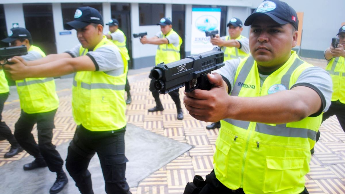 Congresista propone armas de electrochoque para Serenazgo