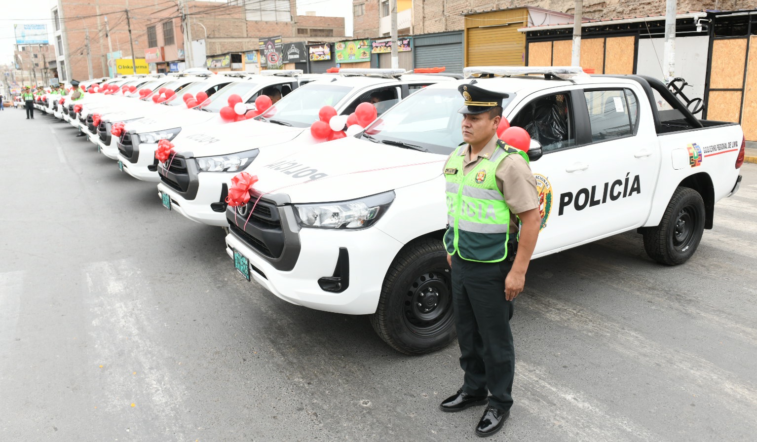 PNP recibe 30 nuevas camionetas para reforzar el patrullaje en provincias de Lima