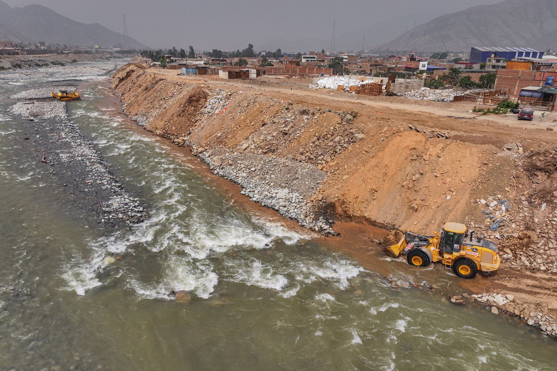 Gobierno invierte S/12 millones para prevenir desbordes del río Rímac