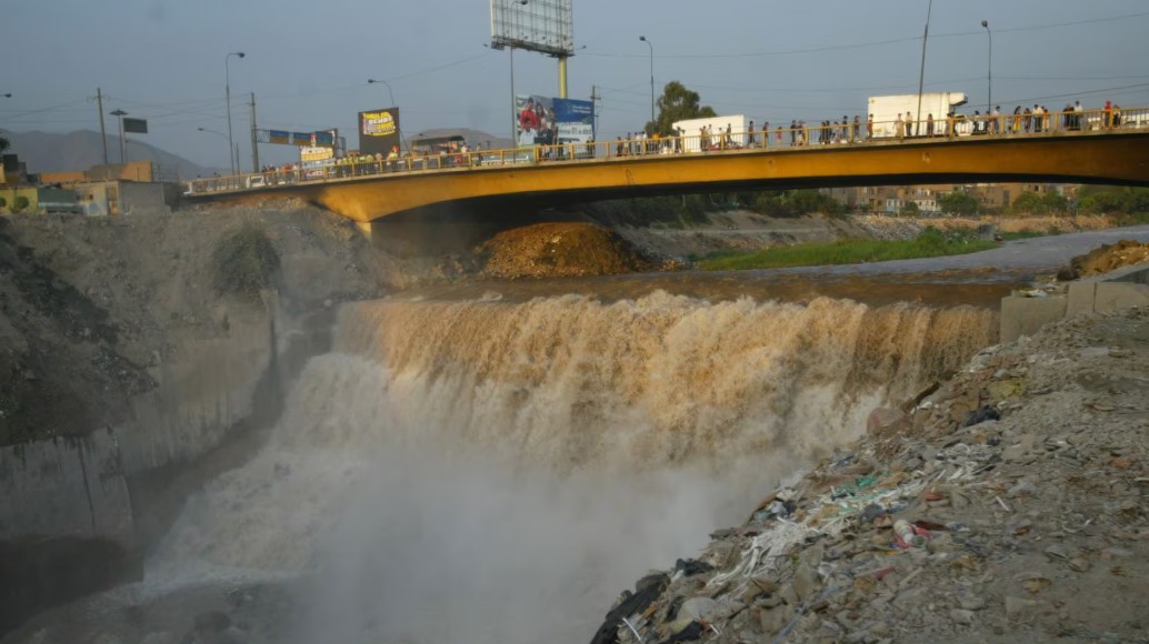 Río Rímac en alerta roja por crecida de caudal