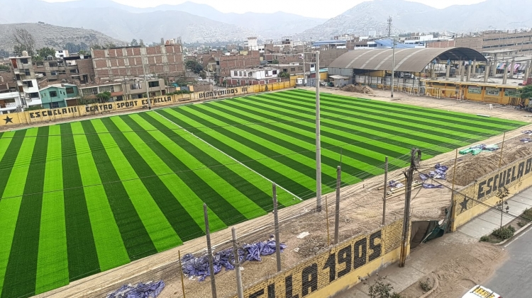 Sport Estrella inaugura moderno campo sintético en Ate