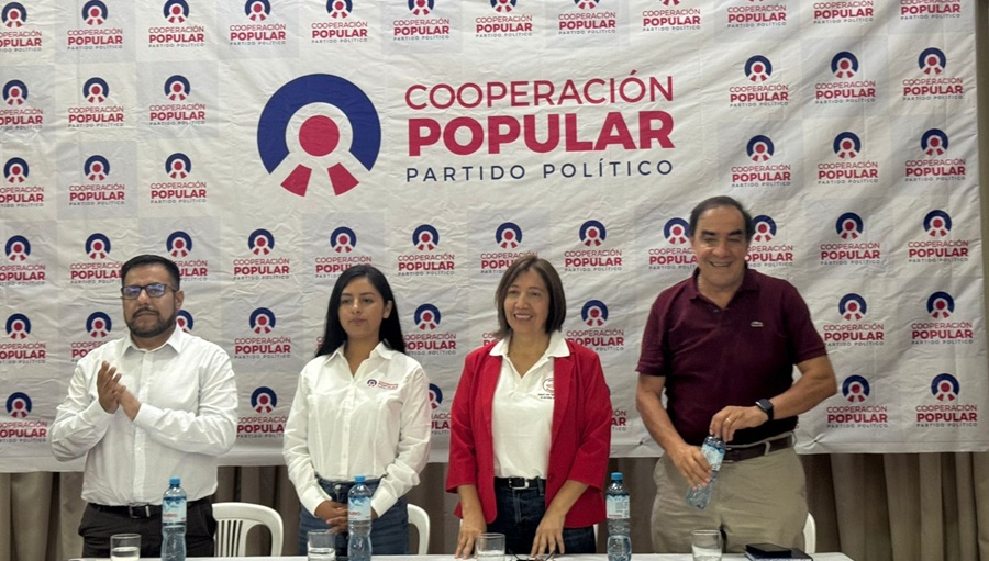 Excongresista Yonhy Lescano se presenta como precandidato al 2026