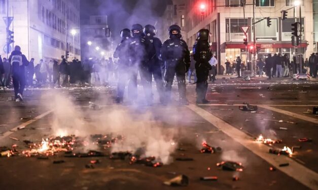 Alemania: Cinco personas fallecieron tras uso de pirotécnia