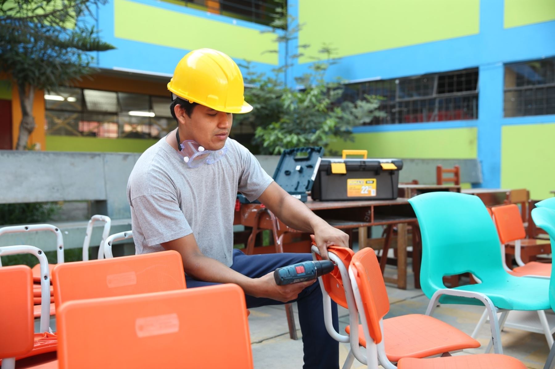 Minedu aprueba inversión de S/ 1,135 millones para renovar colegios en Lima Sur