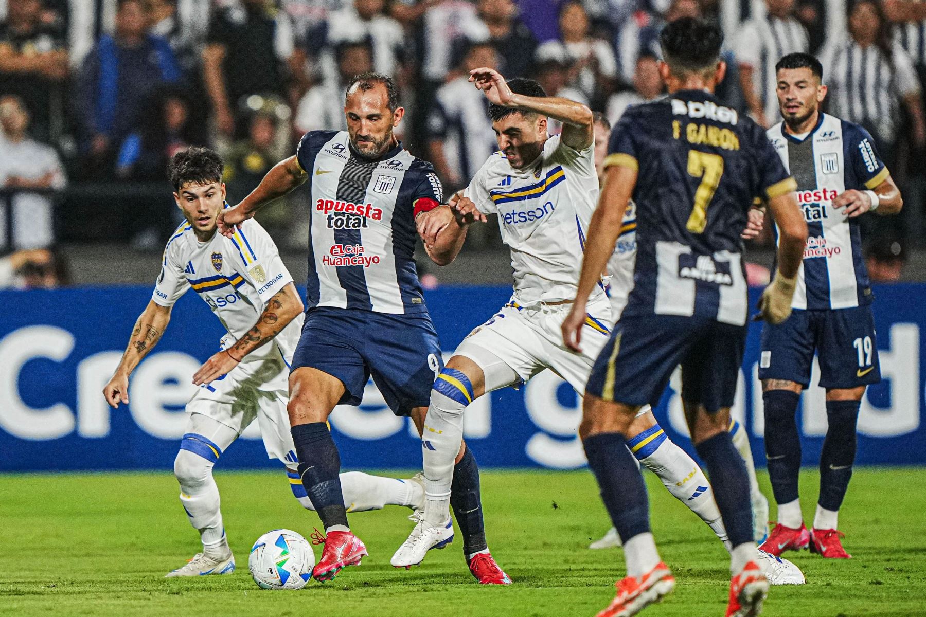 Alianza Lima busca la hazaña ante Boca Juniors para avanzar en la Copa Libertadores