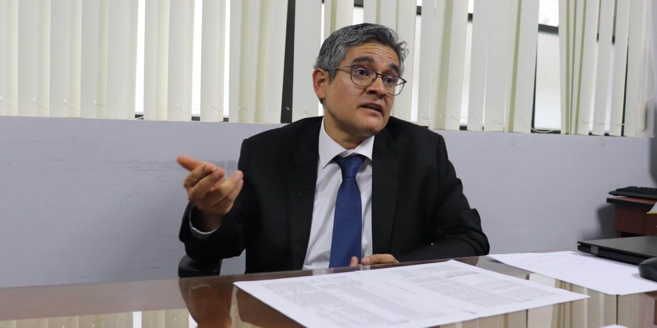 Fiscal José Domingo Pérez tiene 10 denuncias en MP