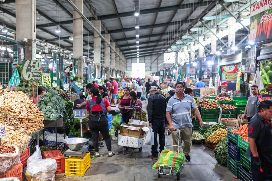 Hoy mercados mayoristas funcionan con normalidad y se registró ingreso de casi 12 mil toneladas de productos