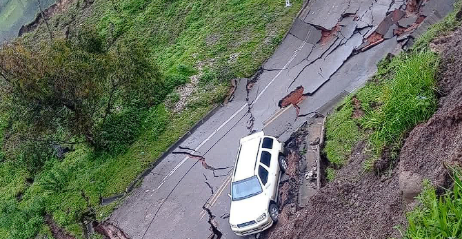 Cajamarca: Colapsa tramo de carretera en dirección a Trujillo