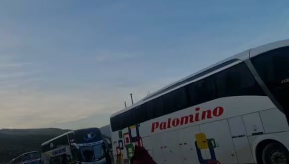 Huancavelica: Transportistas bloquean vía Libertadores