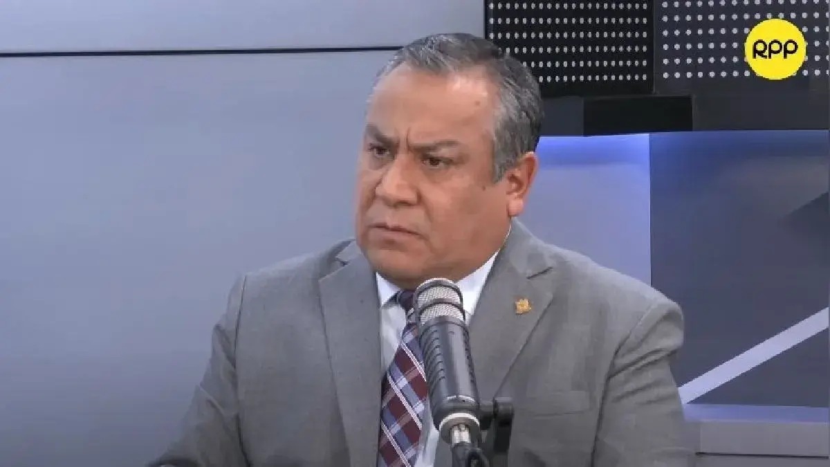 Adrianzén: «Permítanme también disculparme”