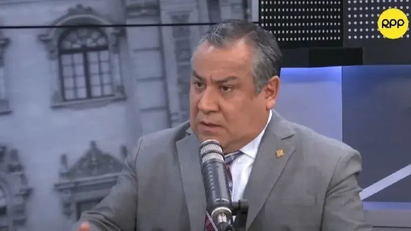 Adrianzén: «Primero hay que ver quién lo pidió»