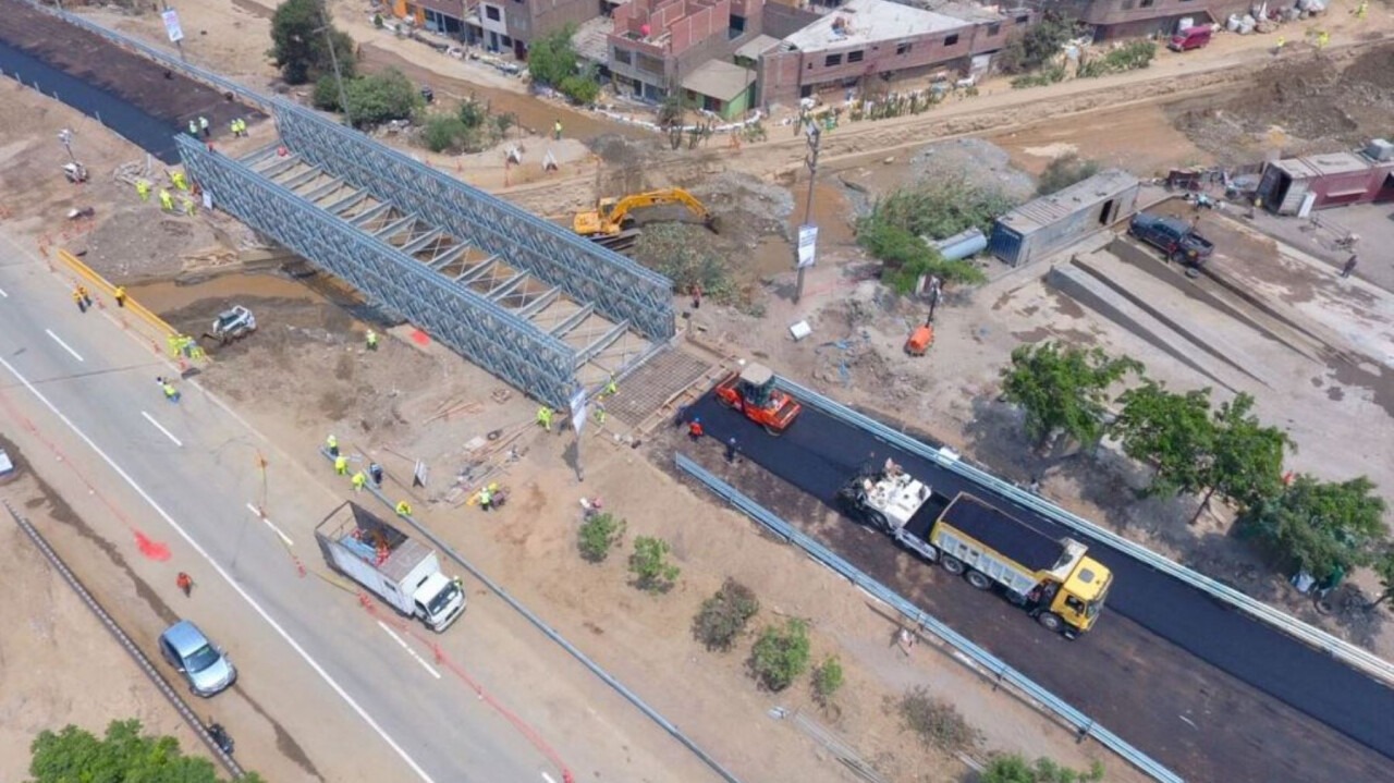 Conductor de volquete se salvó de morir tras despiste