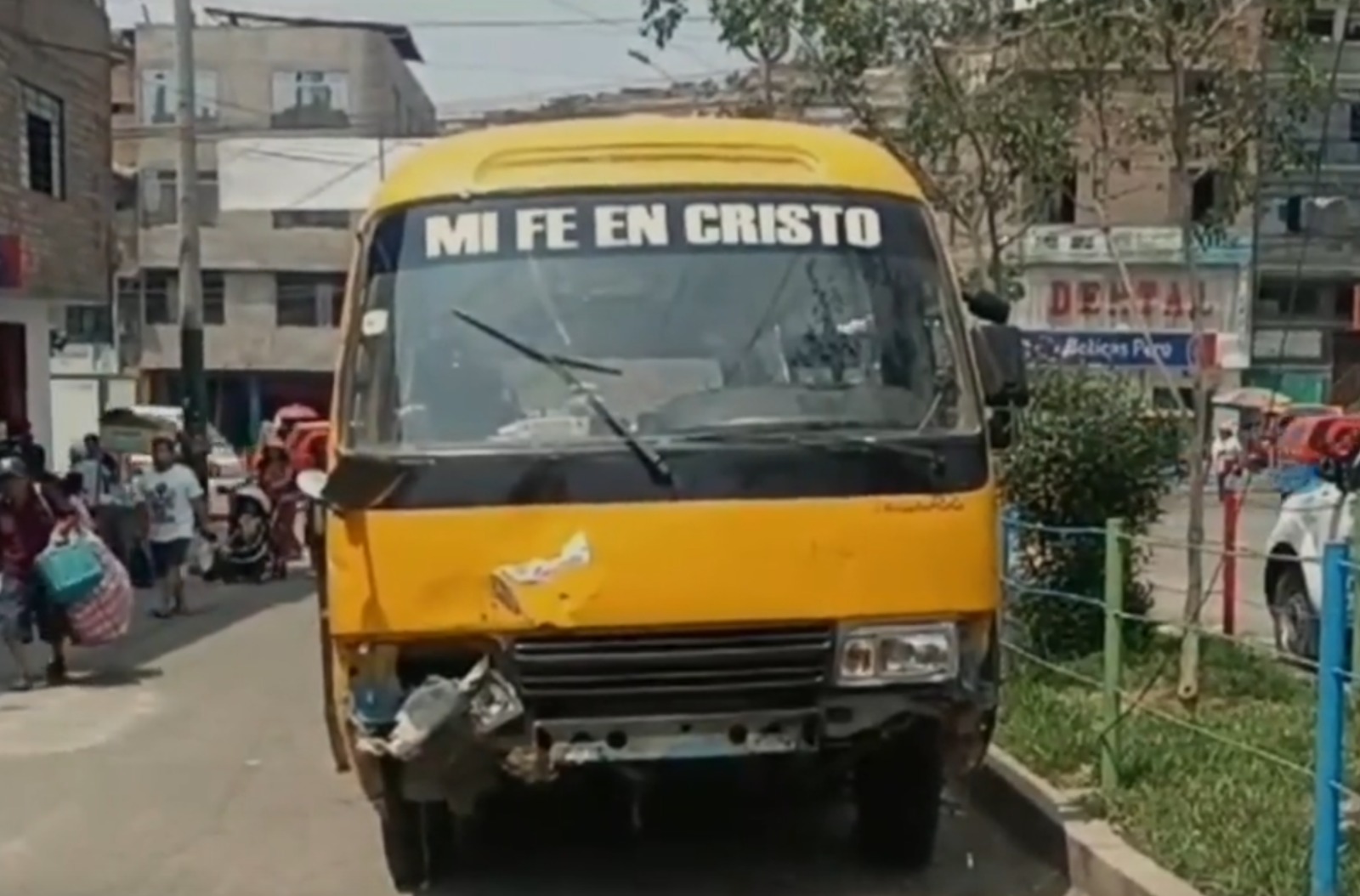 SJL: Despiste de cúster dejó cinco heridos