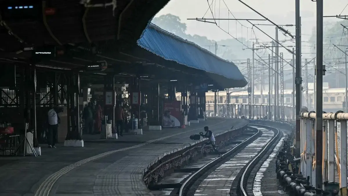 Estampida en estación de tren deja al menos 18 muertos