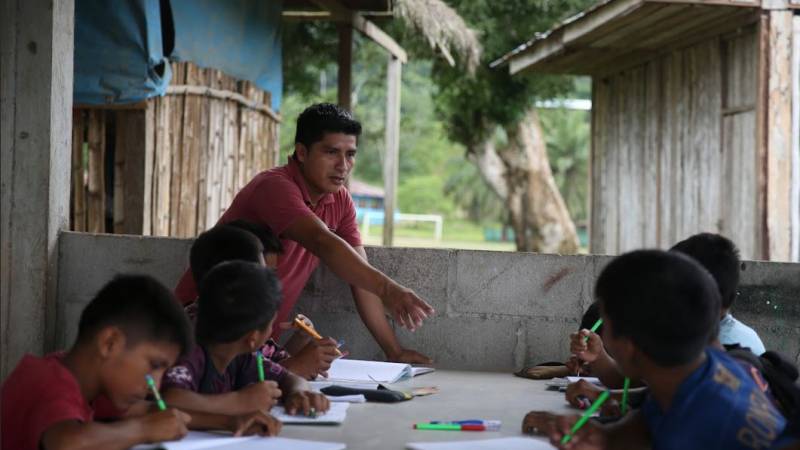 Minedu pagará asignaciones a 200,000 docentes y auxiliares