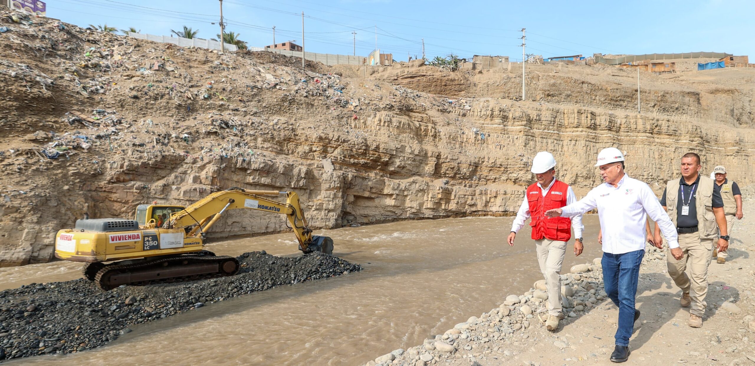 Ministro de Vivienda supervisa obras preventivas en el río Chillón