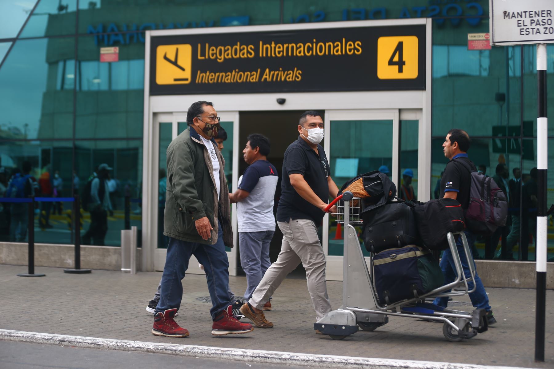 ¿Qué taxis estarán permitidos para el ingreso al aeropuerto Jorge Chávez?