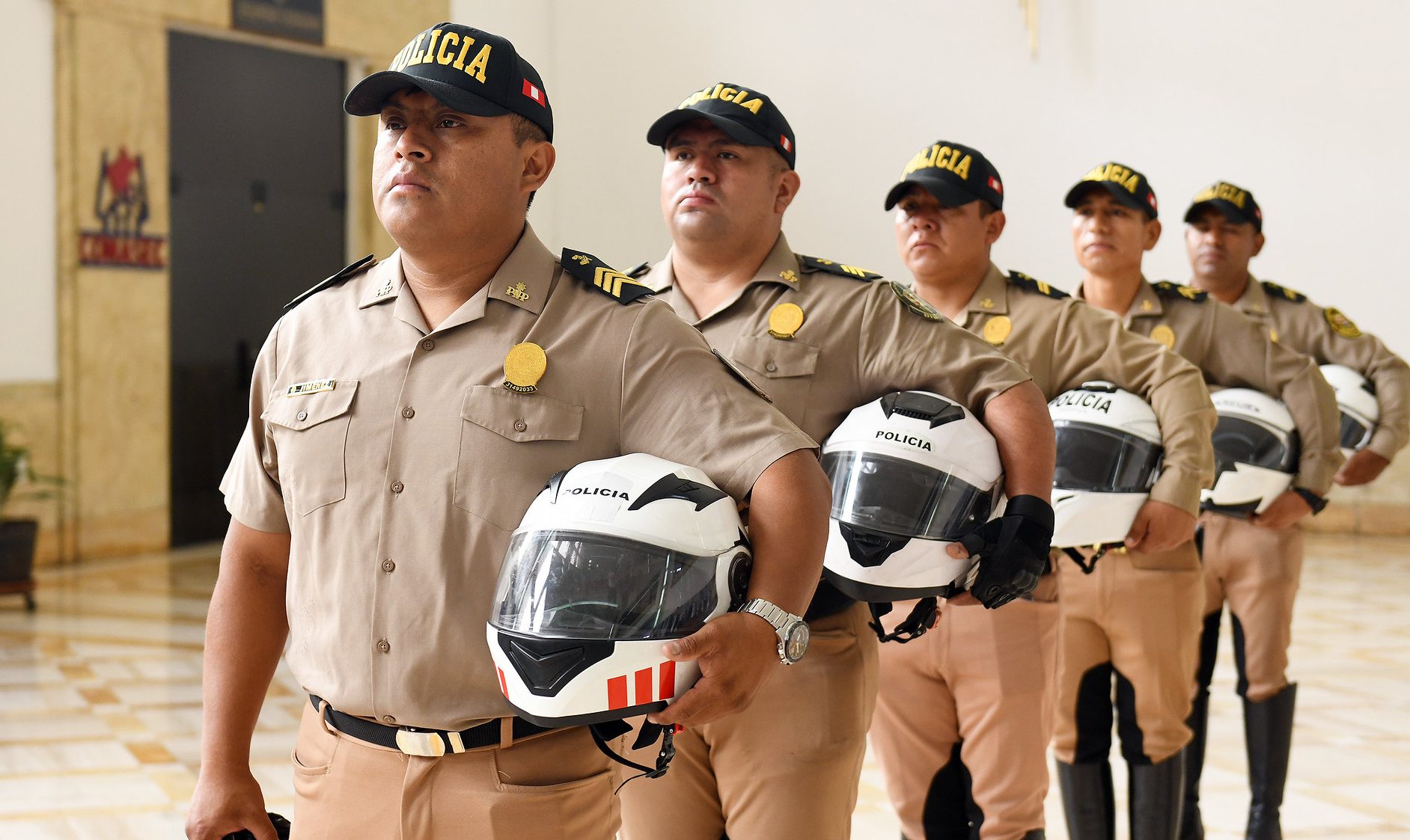 Policías rechazan cambios para la edad de retiro