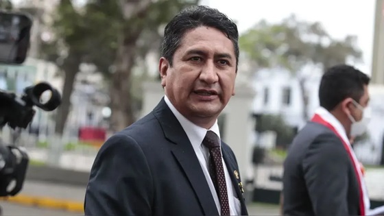 Cerrón está habilitado para postular el 2026