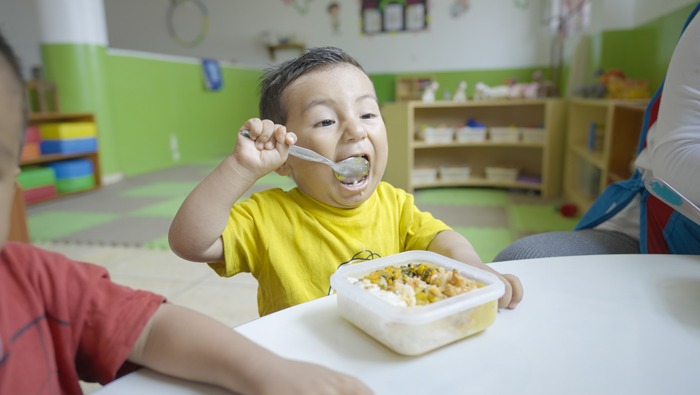 El arroz fortificado es un alimento prioritario en Cuna Más