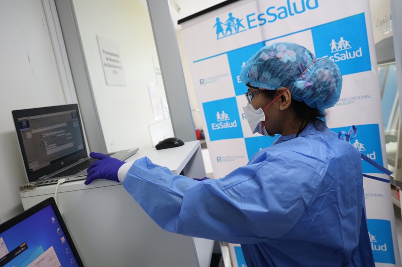 EsSalud: el 58% de los casos de cáncer de cuello uterino afecta a mujeres de 30 a 59 años