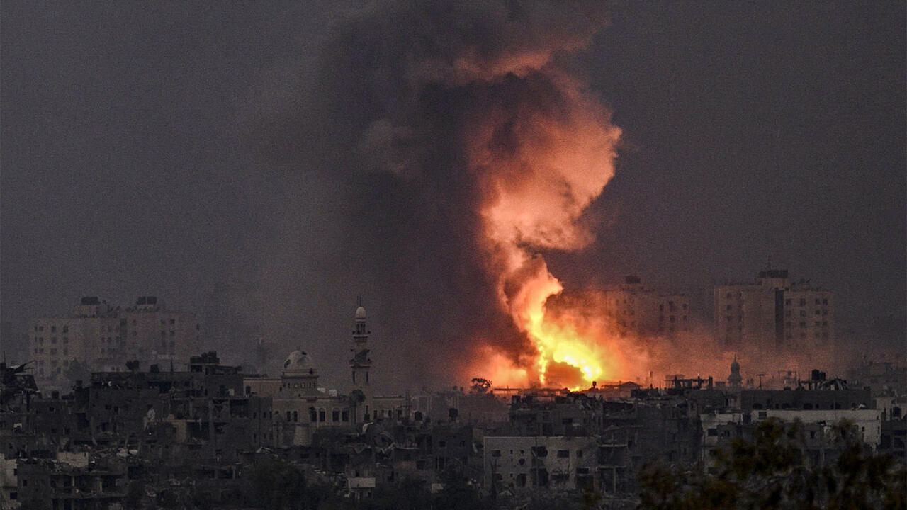 Israel bombardea bases de Hamas en todo Gaza