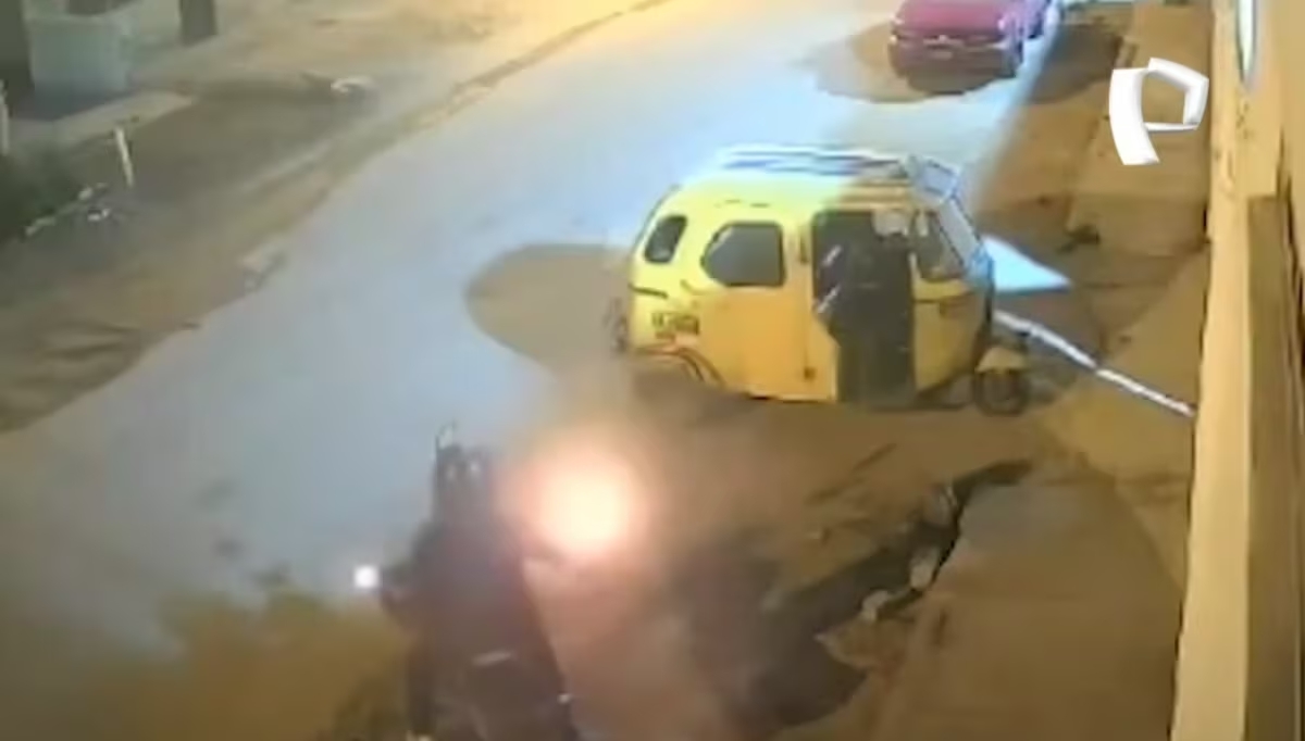 Atentado con explosivo contra mototaxi de profesor de vóley