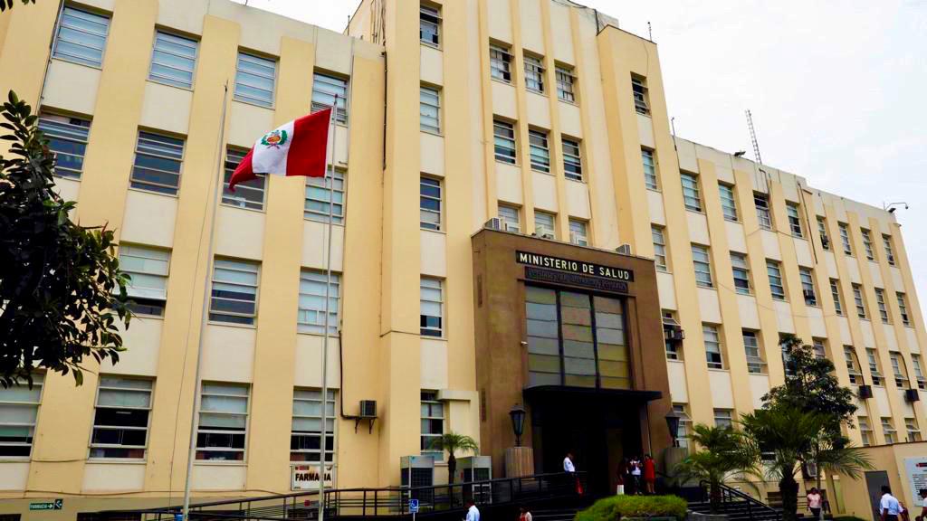 Minsa emitió alerta sanitaria tras problemas con suero fisiológico