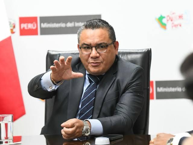 MINISTRO DEL INTERIOR