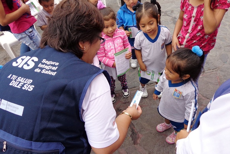 Minsa: Escolares pueden atenderse gratis con SIS para consultas, emergencias y tratamientos
