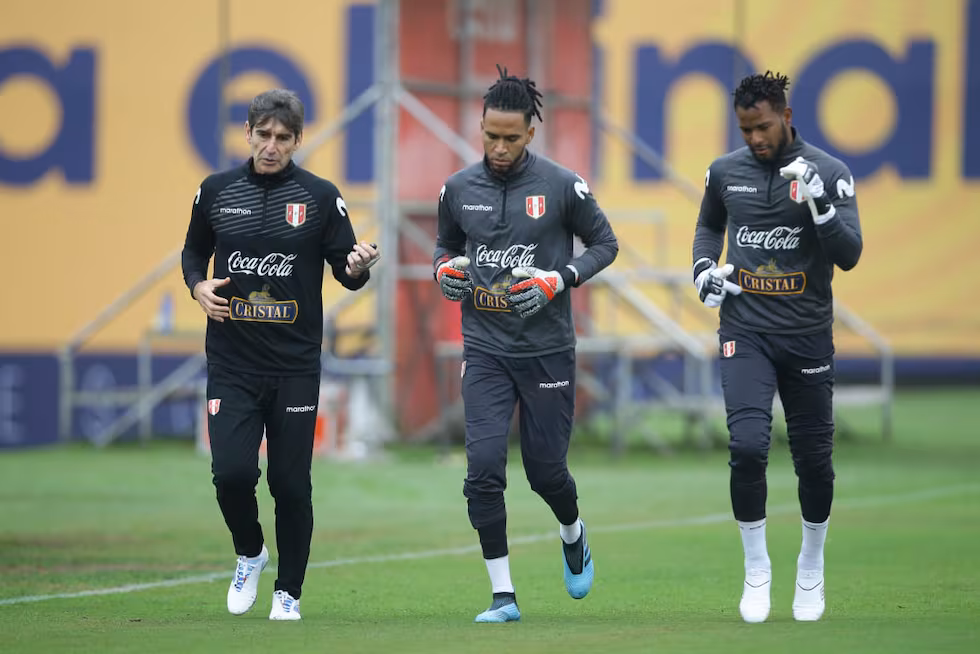 Oscar Ibáñez inicia su ciclo en la selección con miras a Bolivia y Venezuela