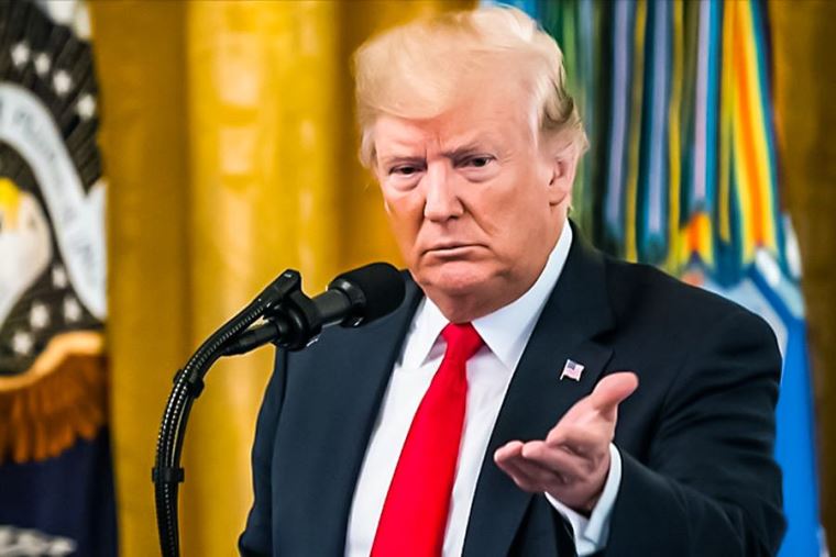 Trump lanza ataque contundente contra los hutíes y advierte a Irán