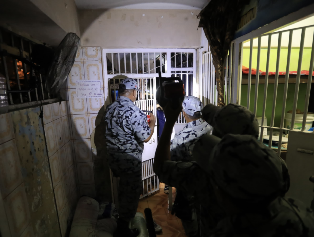 Megaoperativo simultáneo en diversos penales de Lima