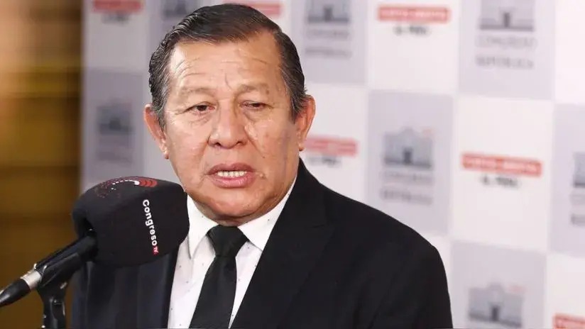 Salhuana: "Esa renuencia a conversar nos hace daño"