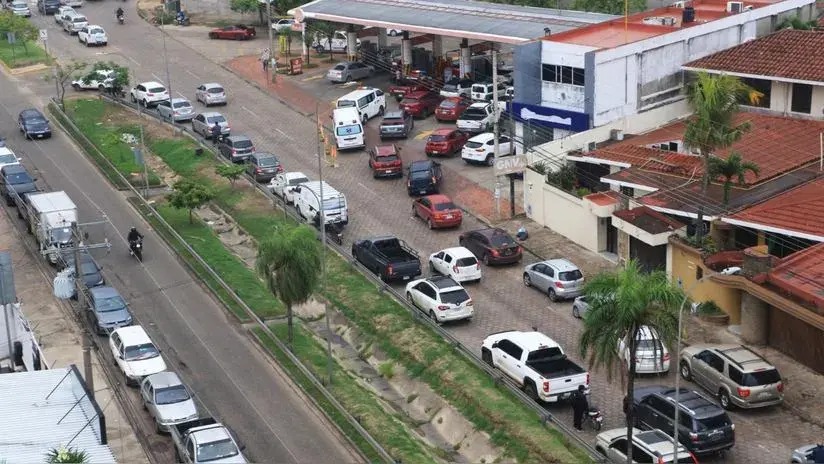 Bolivia dispone teletrabajo ante la falta de combustible
