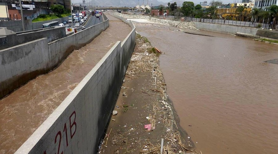 SJL: PNP recuperó cuerpo sin vida encontrado en el Rio Rímac