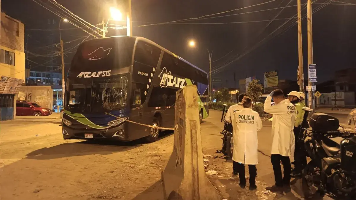 Un bus interprovincial con pasajeros es acribillado en La Libertad