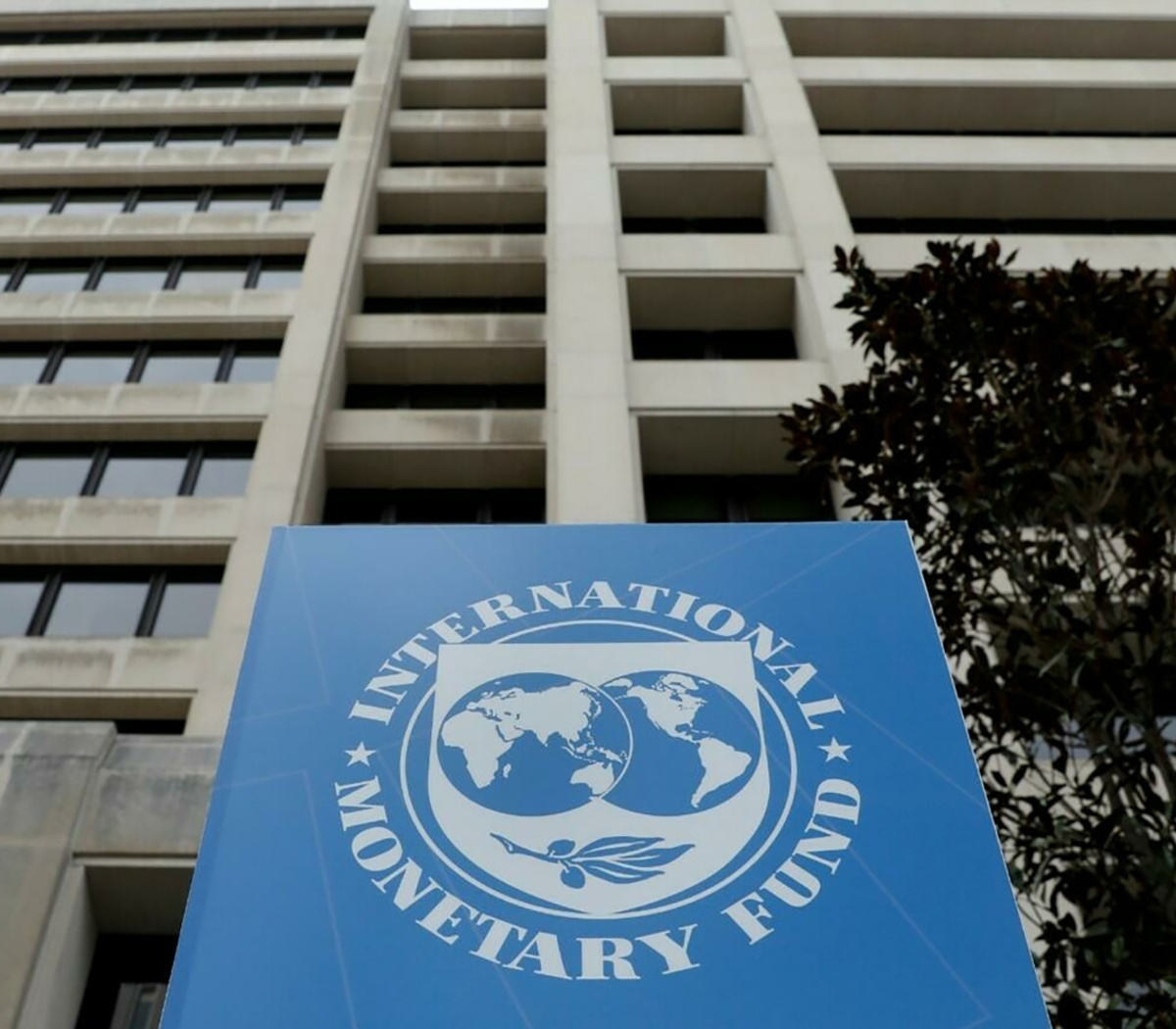 FMI advierte que un octavo retiro de AFP agravaría los riesgos económicos en Perú