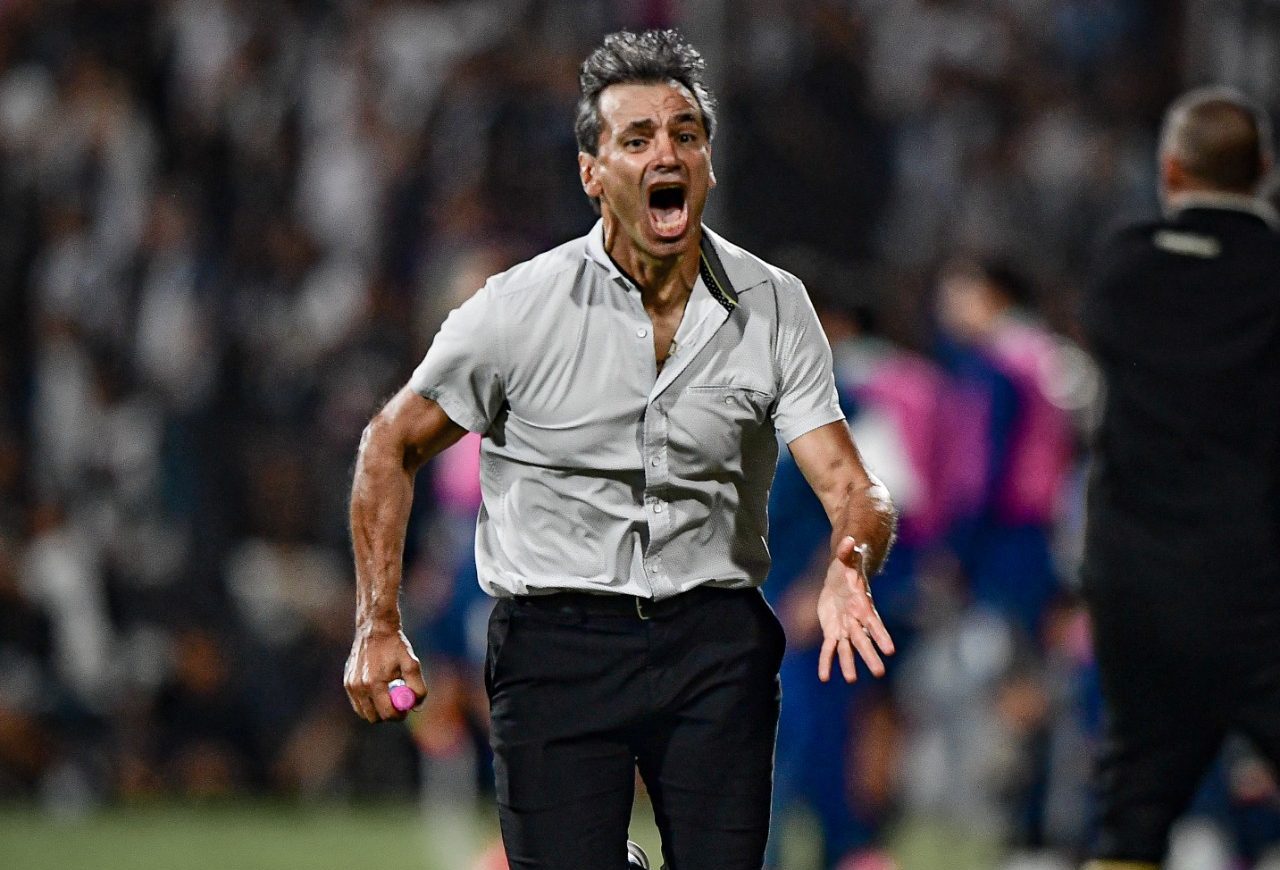 Alianza reclama ante FPF contra Fabián Bustos