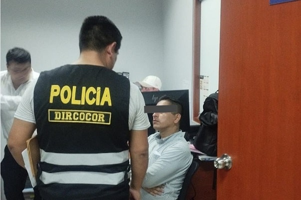 Fiscal que pidió 10 000 soles a procesada fue detendio por la policía